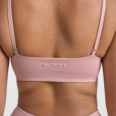 NikeSKIMS Matte Women's Printed Micro-Scoop Bra. Nike.com